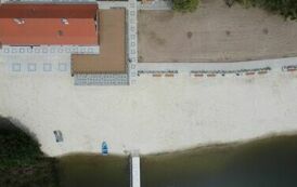 Plaża przy Jeziorze Raczyńskim Zaniemyśl 10